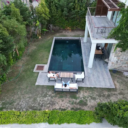 Loya Bitez'de Ultra Luex Deneyim Villa *